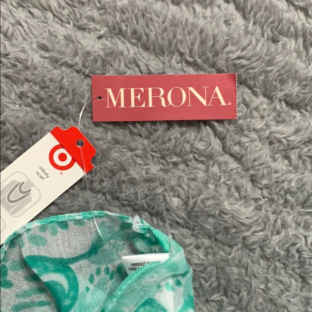 Infinity Scarf - Picture 4 of 4